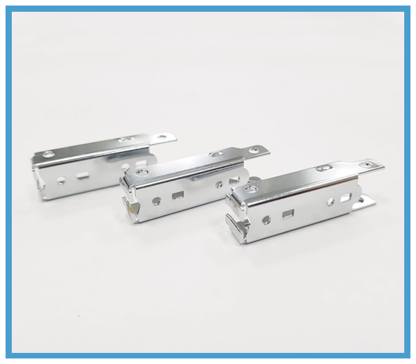 Plated metal product